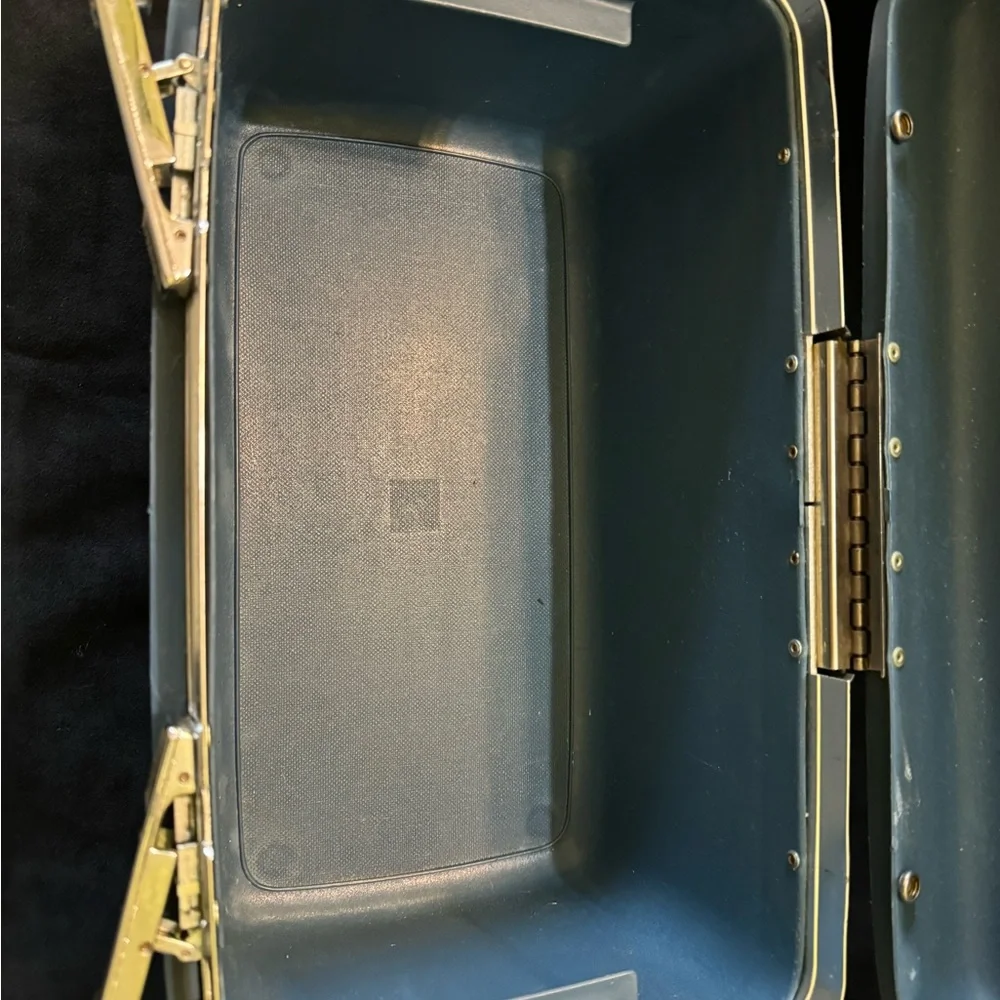 Blue vintage train case